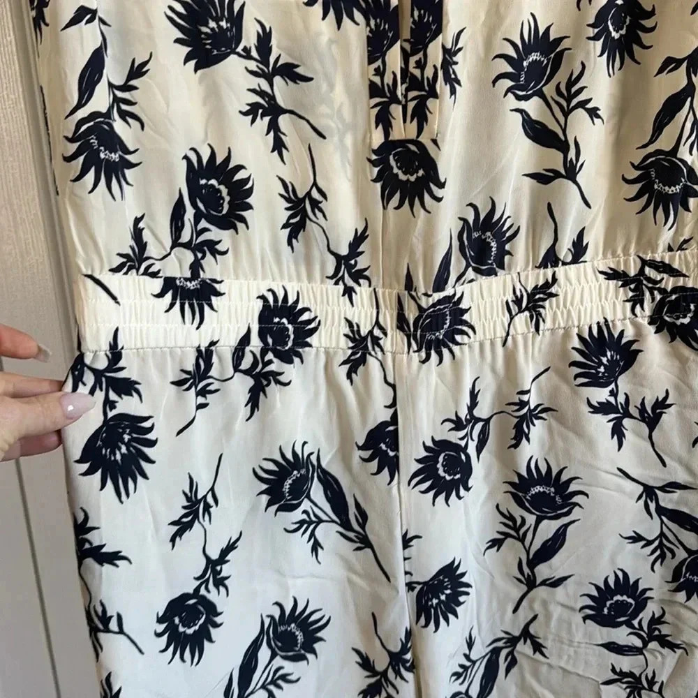 Tory Burch | 💯 Silk | Floral Jumpsuit | size 8 - Picture 2 of 9